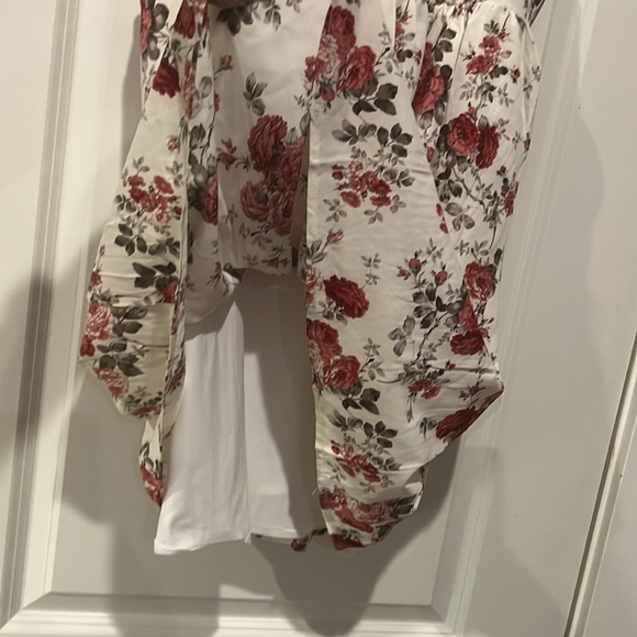 ANNA-KACI CALIFORNIA WHITE FLORAL EMPIRE WAIST SLEEVELESS DRESS - Picture 7 of 9